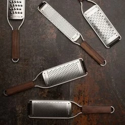 Promo 👍 Microplane Master Series Coarse Grater 🎉 -Kitchen Gadgets & Tools Shop 43300 Microplane Master Series Coarse Grater 600px 5