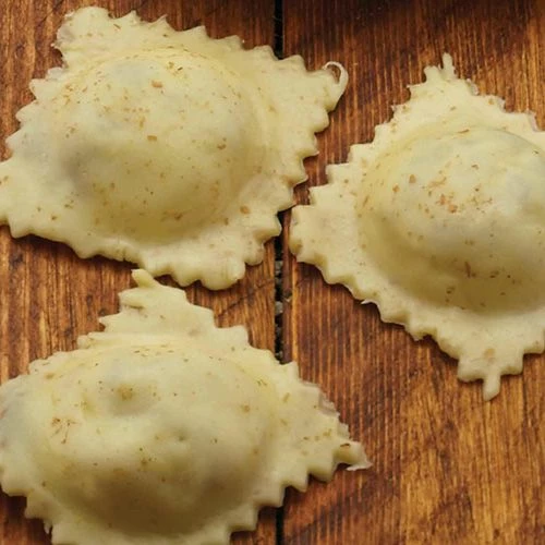 Buy 😍 World Of Flavours Italian 6cm Square Ravioli Cutter ⭐ 2 Buy 😍 World Of Flavours Italian 6cm Square Ravioli Cutter ⭐ - Image 2